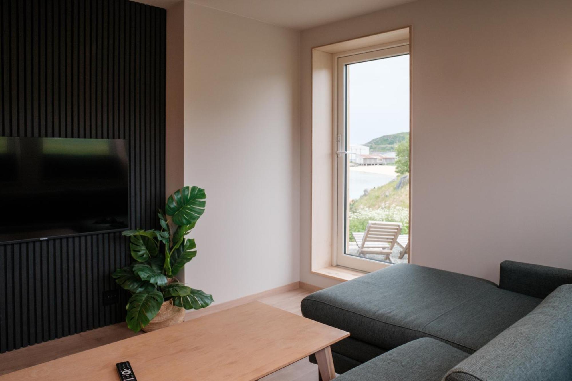 Sommaroya Beach Apartment Tromso Exterior photo