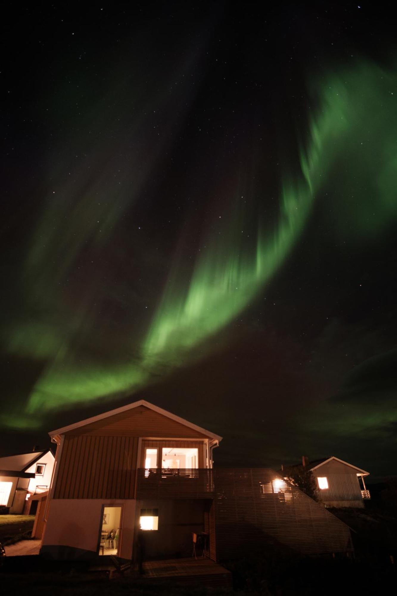 Sommaroya Beach Apartment Tromso Exterior photo