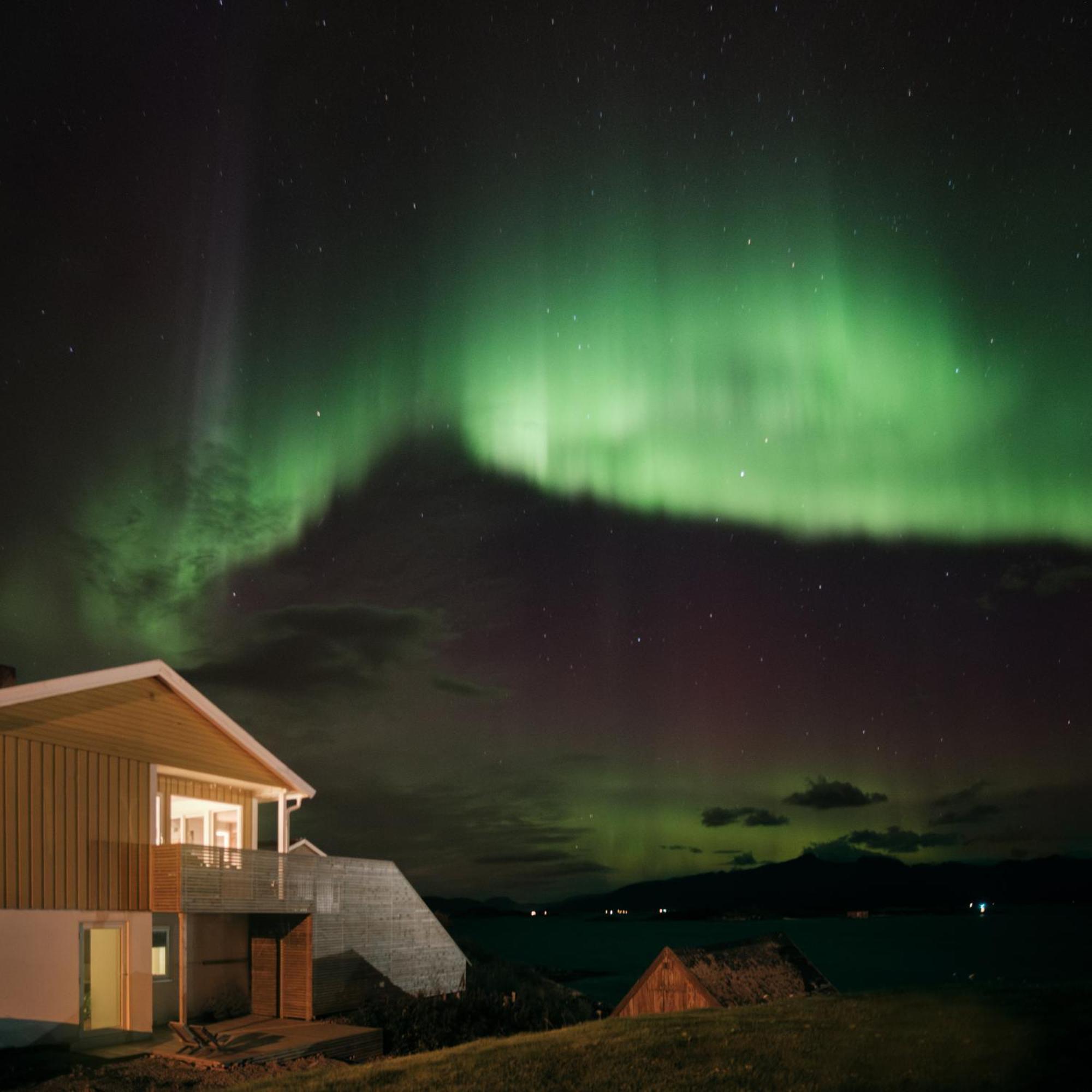 Sommaroya Beach Apartment Tromso Exterior photo